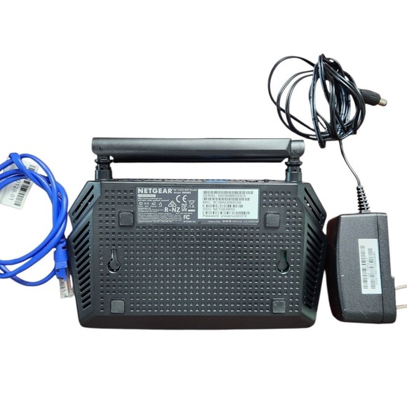 Netgear‎ Modem CM400 Nighthawk AC1750 Router Power Cords Included Not Tested - Picture 7 of 9